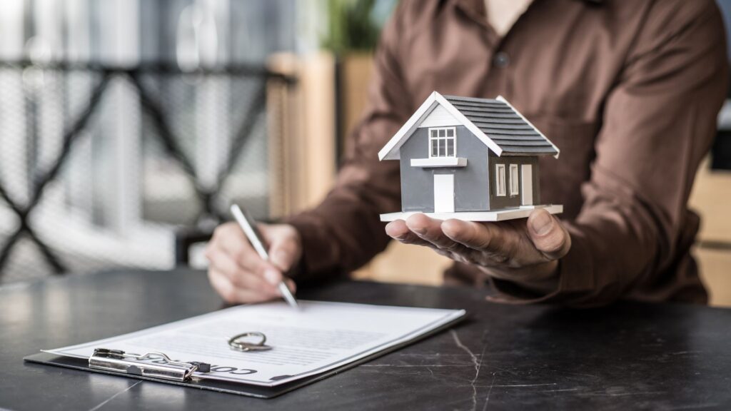 How to Choose the Right Mortgage for Your First Home